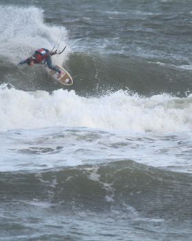 Kitesurfing