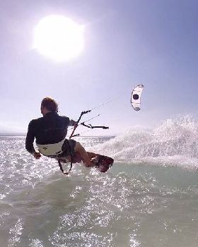 KITEBOARDING TABUHAN ISLAND
