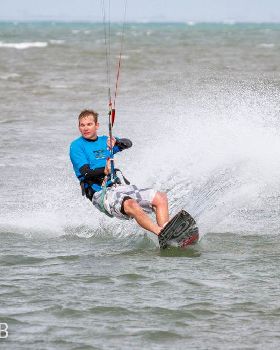 Adrenalin Naish Demo