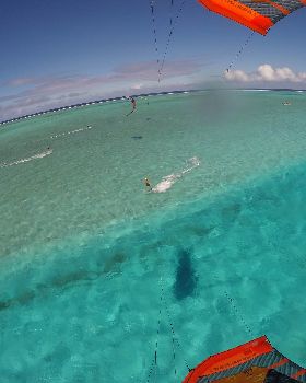 One Foot - Honeymoon islands DW