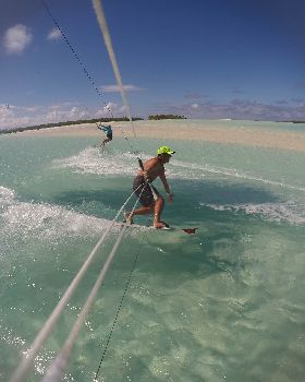 One Foot - Honeymoon islands DW