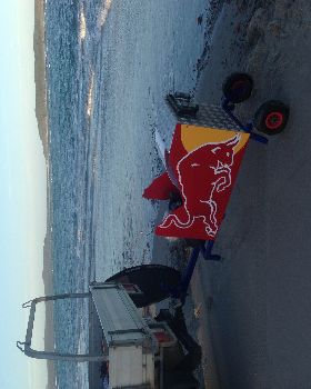 Kitesurfing