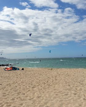 Kitesurfing