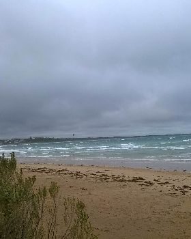 kite surfing