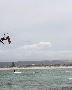 Kitesurfing