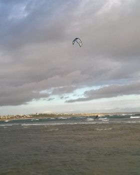 kite surfing