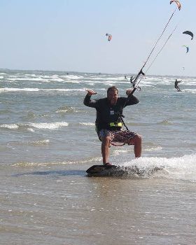Kitesurfing