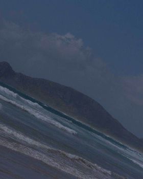 Kitesurfing