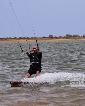 Kitesurfing