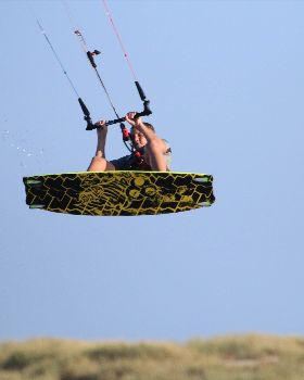 Kitesurfing