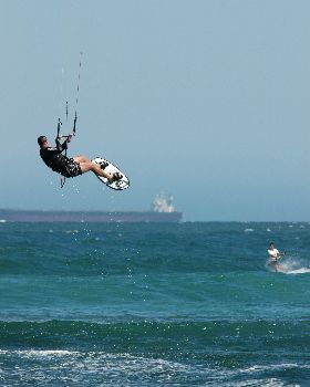 Kitesurfing