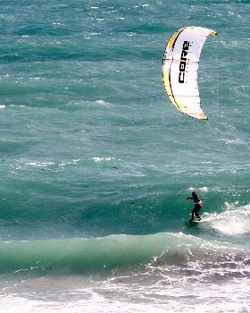 Kitesurfing