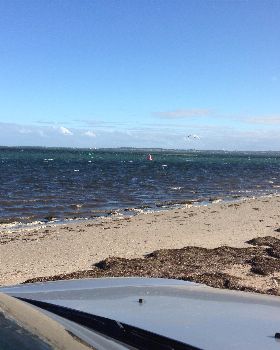20kts onshore flat water