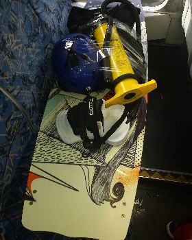 Kitesurfing