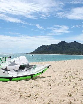 Kitesurfing