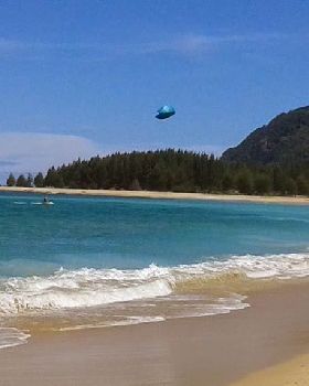 Kitesurfing