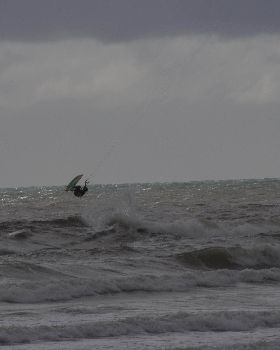 Kitesurfing