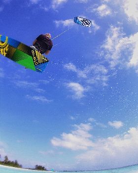 Kitesurfing
