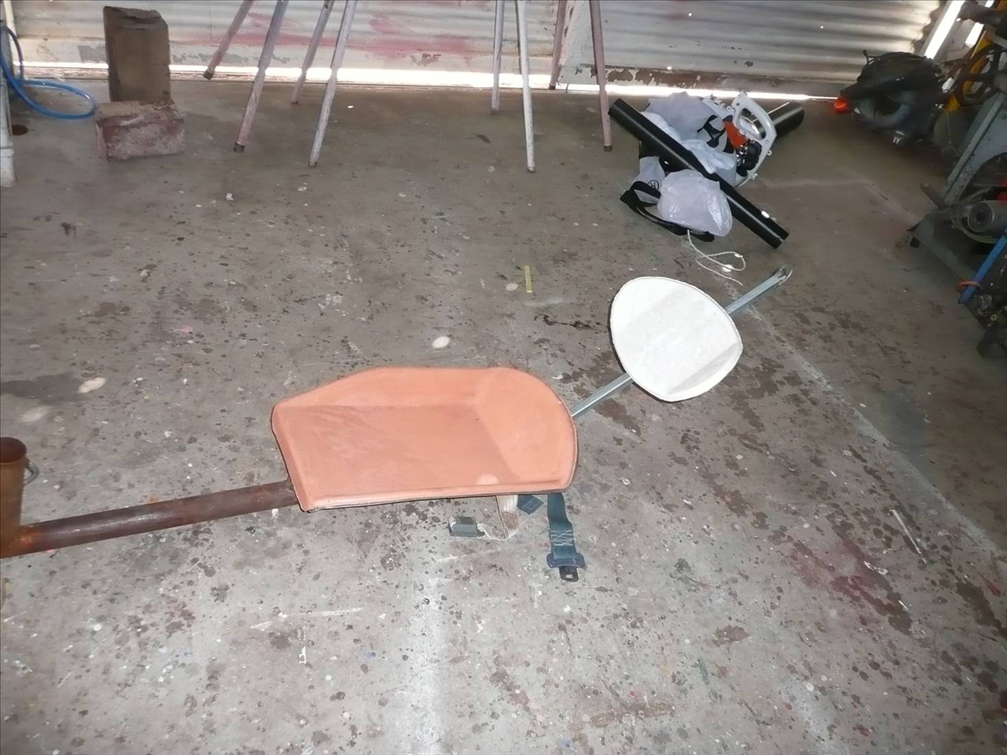 small, light wieght seat for landyacht/kite buggys suitable for posting via Aus Post