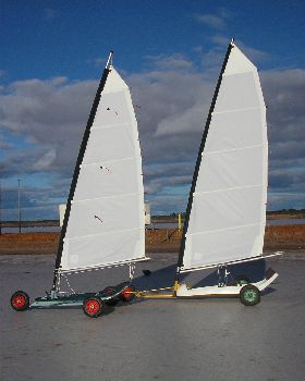 First Mini explorerlaunched on Lake Lefroy june 07