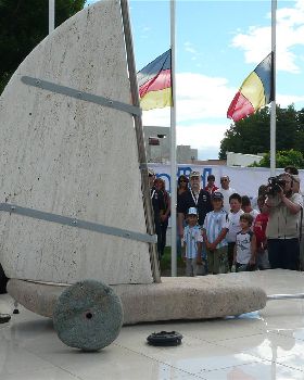 Stone land yacht monument