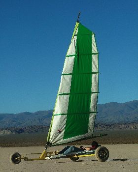 Landsailing, pampa del leoncito, argentina 