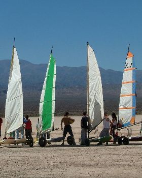 Landsailing, pampa del leoncito, argentina 
