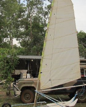 scouts tandem landyacht  side