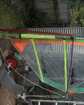 LLM with stub mast