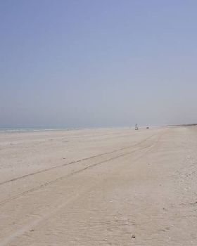 80 mile beach