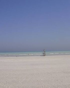 80 mile beach