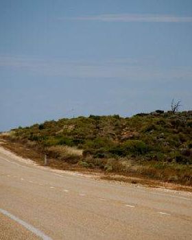wind car across Aust