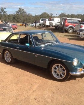 MG B GT