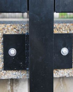 Fence F