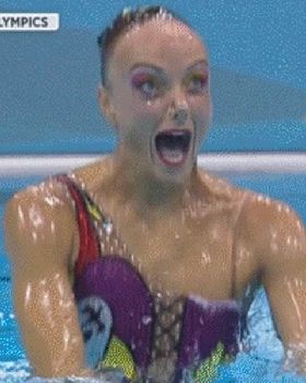 synchronized-swimmer-scary-photos