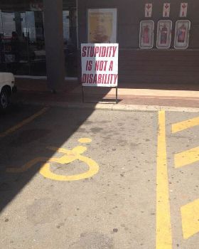 funny-parking-lot-sign