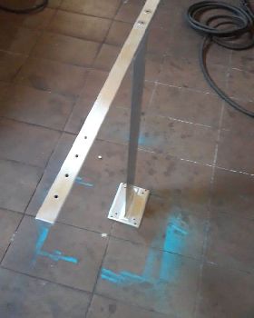 Mast and fuselage assembled