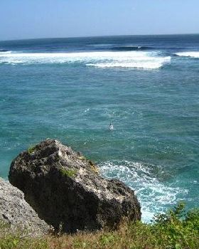 Bali surfing