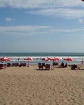 Bali surfing