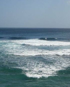 Bali surfing