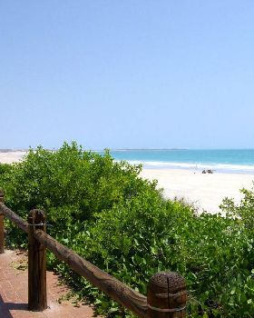 Facing South - Cable Beach