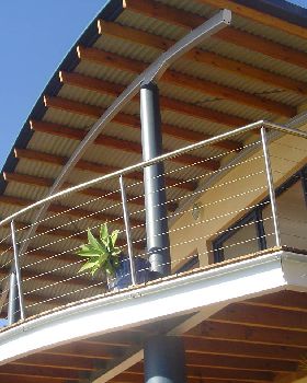 kitebad house and dog