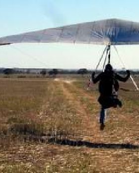 Pis*y Pete taking off