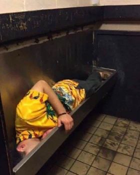 Urinal