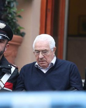 Italian-police-arrest-46-suspected-Mafia-members-including-80-year-old-boss-1279235459