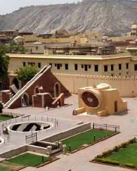 jantar-mantar-jaipur