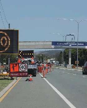 GoldCoast roadwork signs....WTF?!