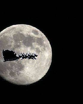 moon santa