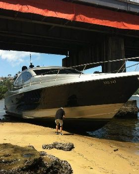 Spit Bridge Stink Boat