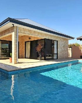 pool petit